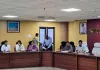 Dhanbad News: उप विकास आयुक्त ने लंबित डीसी विपत्रों की समीक्षा की, समयबद्ध समायोजन के दिए निर्देश