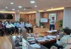 Dhanbad News: उपायुक्त आदित्य रंजन ने आधार केंद्रों पर वॉल राइटिंग का दिया निर्देश
