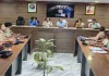 Giridih News: उपायुक्त रामनिवास यादव की अध्यक्षता में नीट-यूजी परीक्षा की विधिक समीक्षा