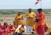 koderma News: आस्था का सैलाब, बदाल में सैकड़ों महिलाओं और कन्याओं ने निकाली विधिक कलश यात्रा