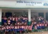 Pakur News: प्राथमिक विद्यालय में 72 विद्यार्थियों के बीच बांटी गई मुफ्त स्कूल किट