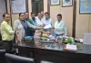 Dumka News: कृषि एवं वन अराजपत्रित कर्मचारियों ने सचिव अबूबकर सिद्दीक से की मुलाकात, उठाईं मांगें