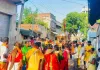 Pakur News: फूलों से सजे रथ पर विराजमान हुए भगवान जगन्नाथ, दर्शन को उमड़े हजारों श्रद्धालु