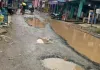 Sahebganj News: कोटालपोखर में गनी चौक से रेलवे फाटक तक जर्जर सड़क बनी आफत