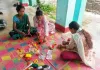 Simdega News: रक्षाबंधन पर सिमडेगा की दीदियों की पहल, राखी निर्माण से बढ़ेगी महिलाओं की आमदनी