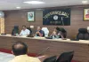 Giridih News: उपायुक्त रामनिवास यादव ने समीक्षा बैठक में विकास योजनाओं को गति देने का दिया निर्देश