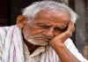 Dumka News: महीनों से बंद वृद्धावस्था पेंशन, बुढ़ापे की लाठी के लिए तरस रहे बेबस बुजुर्ग