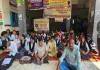 Koderma News: जेजे कॉलेज बचाओ संघर्ष समिति का अनिश्चितकालीन धरना दूसरे दिन भी जारी