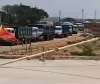 Bokaro News: भड़का ग्रामीणों का गुस्सा, कोलकाता-वाराणसी एक्सप्रेसवे निर्माण के कारण उड़ रही धूल पर चक्का जाम