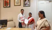 लोहरदगा की खेल क्रांति को मिलेगा नया आयाम! सेन्हा और भण्डरा में स्टेडियम निर्माण की मांग, कैबिनेट मंत्री सुदिव्य कुमार सोनू को सौंपा गया प्रस्ता