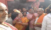 Deoghar News: गुरु पूर्णिमा पर बाबा धाम में उमड़ी श्रद्धालुओं की भीड़, मंत्री दीपिका सिंह पांडे ने की बाबा बैद्यनाथ की पूजा-अर्चना