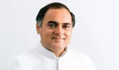 उपराष्ट्रपति ने पूर्व प्रधानमंत्री राजीव गांधी की जयंती पर दी श्रद्धांजलि