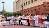 JPSC विवाद: झारखंड में छात्रों पर कार्रवाई के खिलाफ दिल्ली में भाजपा का प्रदर्शन, आदित्य साहू के नेतृत्व में सांसदों ने उठाई आवाज