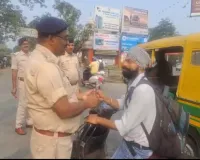 हेलमेट चेकिंग अभियान में पगड़ीधारी सिख युवक और पुलिस पदाधिकारी की हुई अनोखी बातचीत