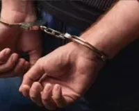 बांदा में युवक की हत्या के मामले में चचेरा भाई गिरफ्तार, फावड़ा बरामद