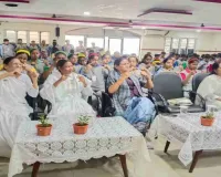 Koderma News: मॉडर्न पब्लिक स्कूल में छात्रों के लिए काउंसिलिंग सेशन, तनाव कम करने का बेहतरीन प्रयास: संगीता शर्मा