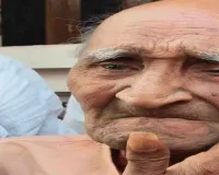 20 साल बाद गुरु से मिले अमित शाह, वयोवृद्ध की आंखों में आए खुशी के आंसू