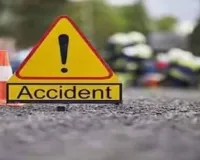 बोकारो में भीषण सड़क हादसा: दो युवकों की मौत, तीन घायल