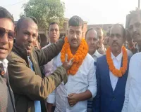 सीजीएल उत्तीर्ण दीपू रजक का ग्रामीणों ने किया जोरदार सम्मान