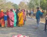 कोडरमा में 24 घंटे से लापता 13 वर्षीय बच्चे का शव झाड़ियों से बरामद, इलाके में हड़कंप