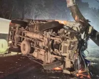 Koderma News : ट्रक और कार की आमने-सामने टक्कर, कार चालक की मौके पर दर्दनाक मौत