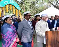 महात्मा गांधी की पुण्यतिथि पर संतोष गंगवार और हेमन्त सोरेन ने दी श्रद्धांजलि