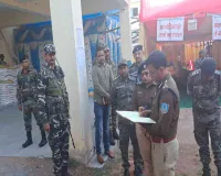 Palamu News : डीआईजी किशोर कौशल ने मनिका थाना और पलामू मतगणना केंद्र का किया निरीक्षण