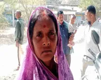 Deoghar News : पारिवारिक सूची के लिए 5 माह से अंचल कार्यालय का चक्कर लगा रही है महिला