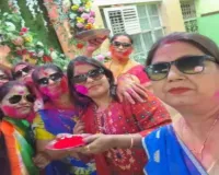 कोडरमा में मारवाड़ी महिला सम्मेलन की सतरंगी होली, महिलाओं ने जमकर किया उत्सव