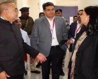 चास नगर निगम चुनाव: डीईओ सह डीसी अजय नाथ झा ने निर्वाची पदाधिकारी कार्यालय का किया निरीक्षण, तैयारियों की समीक्षा