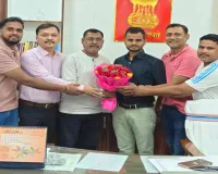 Dhanbad News: अशोक कुमार बने रेल मंडल के खेल अधिकारी, खिलाड़ियों ने किया स्वागत