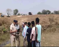 Chaibasa News : नाले में मिला नवजात बच्ची का शव, इलाके में सनसनी