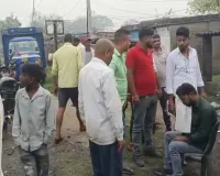 Dhanbad News: दर्दनाक सड़क हादसा, दो बाइक की टक्कर में तीन गंभीर