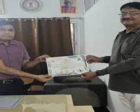 Sahebganj News: सिद्धेश्वर मंडल फिर बने 'नेक नागरिक', परिवहन विभाग ने किया सम्मानित