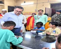 Bokaro News : उपायुक्त ने मानवता का परिचय देते हुए अनोखे अंदाज में मनाया अपना जन्मदिन, आश्रम और वृद्धाश्रम में बांटी खुशियां