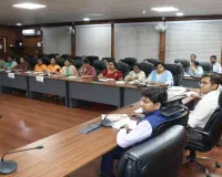 Dumka News: समाज कल्याण विभाग अंतर्गत संचालित विभिन्न योजनाओं की समीक्षात्मक बैठक आयोजित