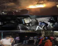 Dhanbad News: सुभाष चौक में भीषण अग्निकांड, तीन दुकानें जलकर राख