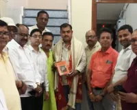 Palamu News : रौनियार युवा मंच ने नगर निगम जनप्रतिनिधियों को किया सम्मानित