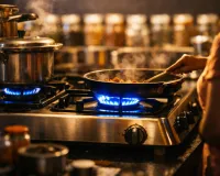 LPG Gas Saving Tips: इंडियन ऑयल ने बताए आसान तरीके, 25% तक बच सकती है गैस