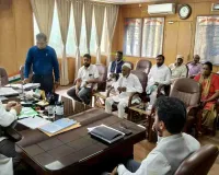 Hazaribagh News: जनता दरबार में उपायुक्त ने सुनी फरियादियों की समस्याएं