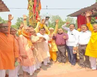 Dhanbad News: सिंदरी में रामनवमी पर गूंजा जय श्रीराम का उद्घोष, संकट मोचन मंदिर में भव्य आयोजन