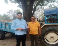 Giridih News: CO संतोष कुमार का एक्शन मोड: छापेमारी में दो ट्रैक्टर जब्त