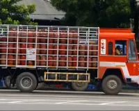LPG Cylinder Booking: इन 4 तरीकों से करें ऑनलाइन गैस बुकिंग, मिनटों में होगा रिफिल