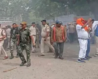 रेलवे का अतिक्रमण हटाओ अभियान, बर्मामाइंस में दो गोदाम और एक मकान ध्वस्त