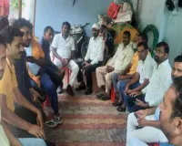 Koderma News: बाबूलाल यादव के निधन से खेड़ोबर में शोक, शिक्षक समुदाय ने दी भावभीनी श्रद्धांजलि