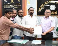 Bokaro News: वेदांता ईएसएल कंपनी के मनमाने रवैये को लेकर विधायक ने उपायुक्त को सौंपा ज्ञापन