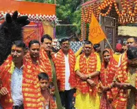 Bokaro News: जयकारों से गूंजा स्वांग, पांच दिवसीय रुद्र महायज्ञ के लिए निकली भव्य कलश यात्रा