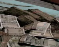 Bokaro News: ट्रेजरी घोटाला: ₹3.15 करोड़ की गड़बड़ी पर डीसी का बड़ा एक्शन, अकाउंटेंट गिरफ्तार