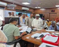 Giridih News: उपायुक्त रामनिवास यादव ने जनता दरबार में सुनीं 100 से अधिक फरियादें