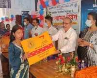 शहरी स्वास्थ्य केंद्र पाकुड़ में हेल्थ अवेयरनेस कैंप, टीबी मरीजों को मिला पोषण किट